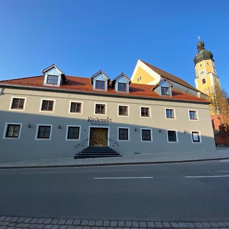 Hotelgasthof Kirchenwirt Schierling エクステリア 写真